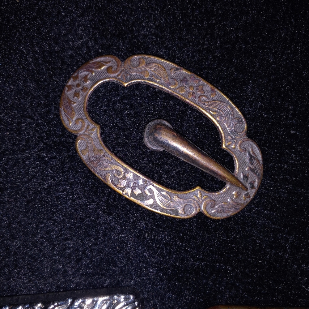 Vintage belt buckles - Picture 6 of 7